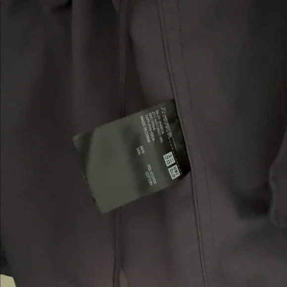 Uniqlo Hooded Light Rain Jacket - Picture 2 of 6